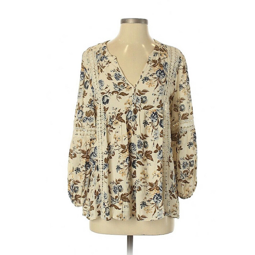 Size M Floral creme Boho Tunic Lace top